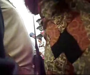 Güzel sarışın sikikleri sevismek sikismek içinde ona anus
